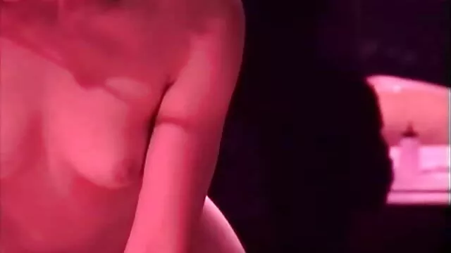 Igazi amatőr porno a szabadban