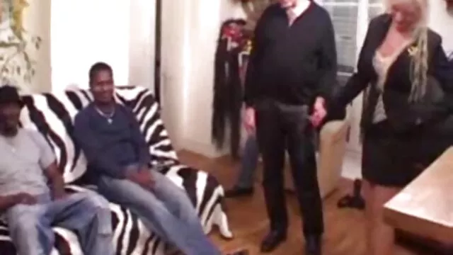 Úgy döntött, hogy látja szex es porno videok az új barátját