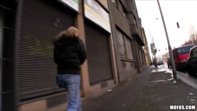 Vállalom, hogy sex penzer részt veszek a bandákban.