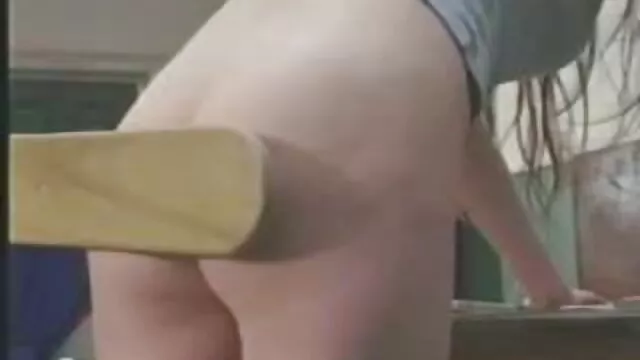 A pinadugás fiatal rendőr emberré válik